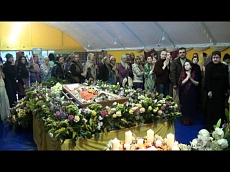 Киртан Кришнадаса Кавираджа прабху на церемонии прощания с Пурначандра Госвами