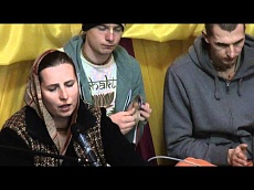 Киртан Гаури на церемонии прощания с Пурначандра Госвами