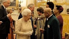 Королева Великобритании встретилась с президентом храма Кришны