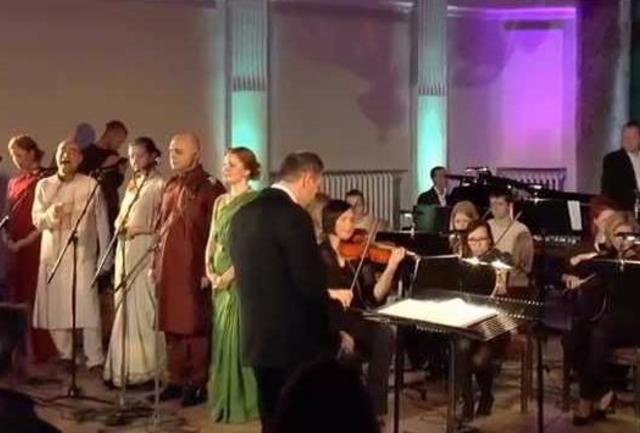Харе Кришна и симфонический оркестр